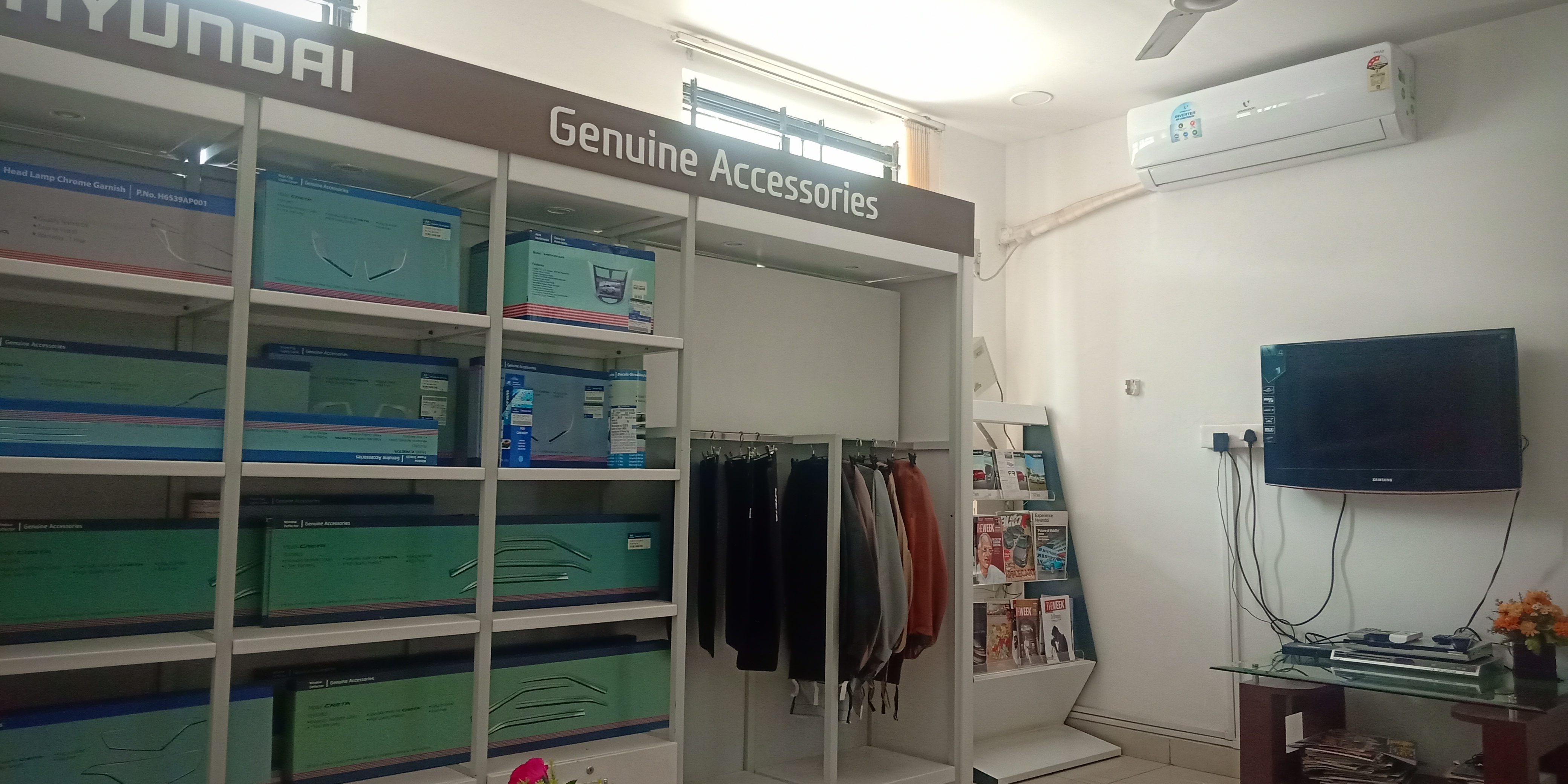 Hyundai accessories deals store near me